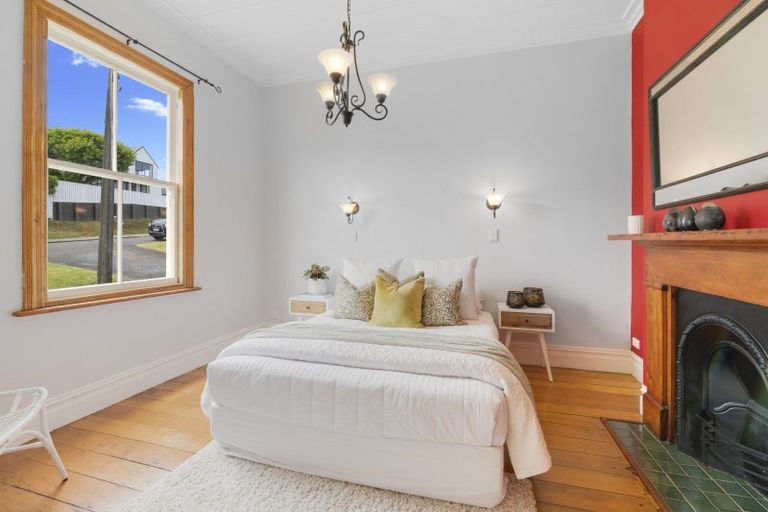 Photo of property in 72 Palmerston Road, Birkenhead, Auckland, 0626