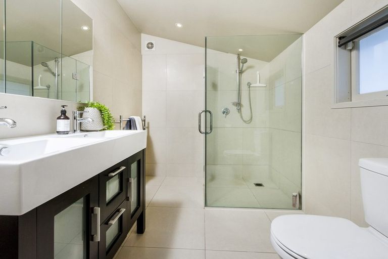 Photo of property in 2/14 Lake View Road, Takapuna, Auckland, 0622