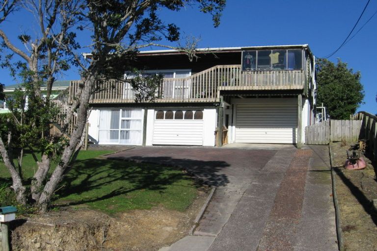 Photo of property in 31 Hammond Avenue, Hatfields Beach, Orewa, 0931
