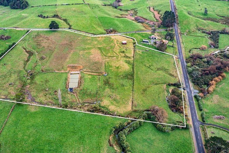 Photo of property in 197 Charles Road, Karaka, Papakura, 2580