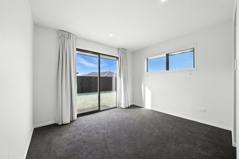 Photo of property in 22 Herridge Street, Woodend, 7691
