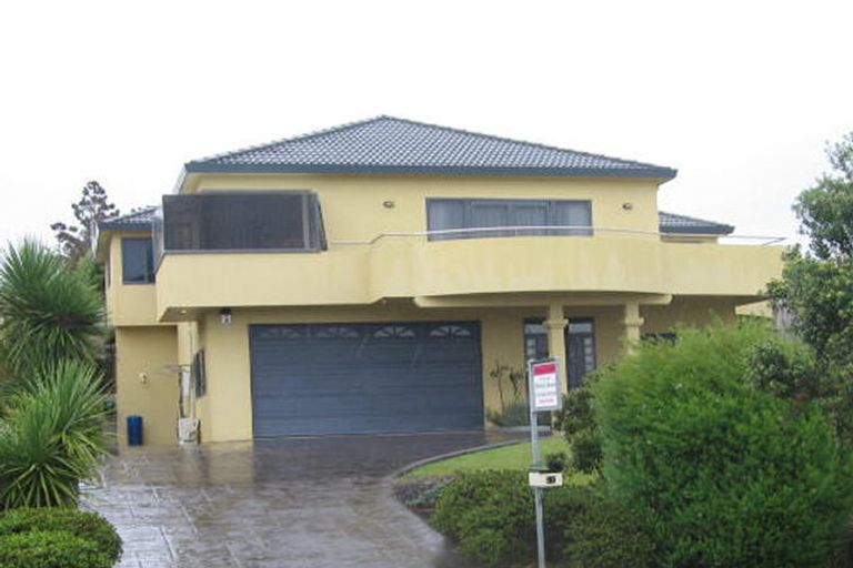 Photo of property in 11 San Lorenzo Rise, Henderson, Auckland, 0612