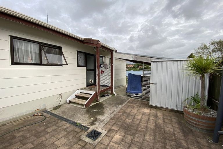 Photo of property in 1/46 Langstone Street, Welcome Bay, Tauranga, 3112