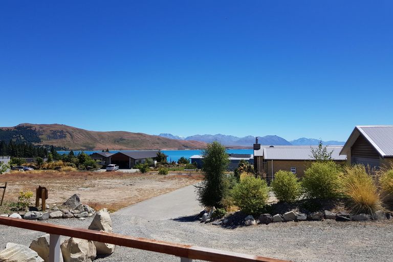 Photo of property in 5 Rankin Rise, Lake Tekapo, 7999