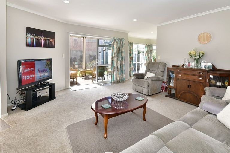 Photo of property in 39 Elan Place, Stanmore Bay, Whangaparaoa, 0932