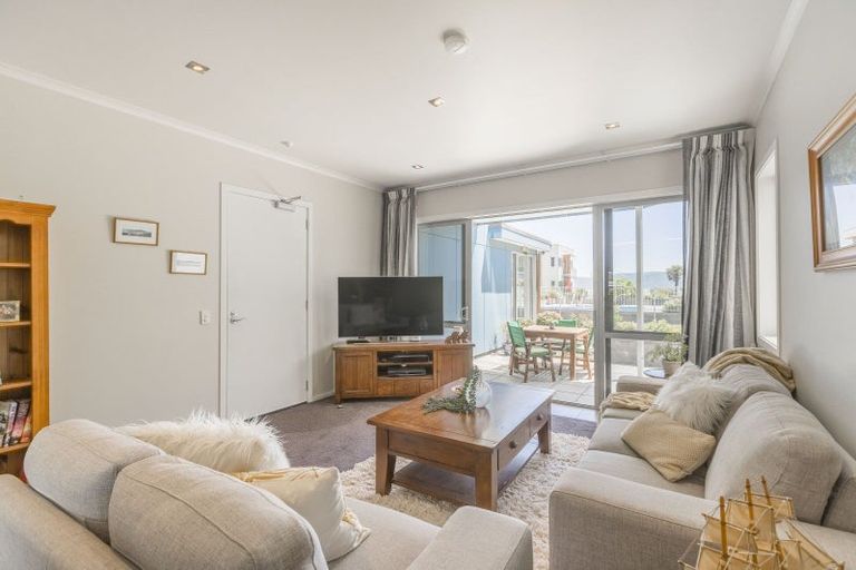 Photo of property in 7/4u Seaview Road, Paraparaumu Beach, Paraparaumu, 5032