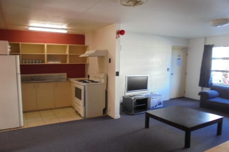 Photo of property in Te Awhina Apartments, 18/22 Sussex Street, Mount Cook, Wellington, 6021