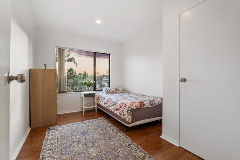 Photo of property in 88b West Harbour Drive, West Harbour, Auckland, 0618