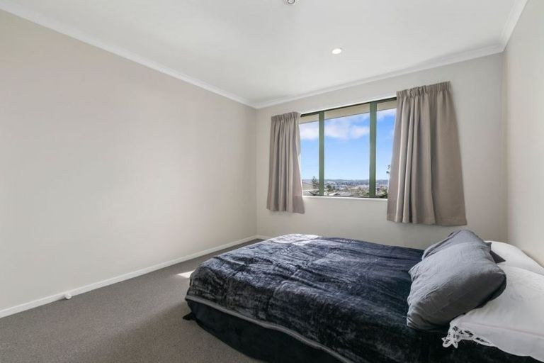 Photo of property in 40d James Laurie Street, Henderson, Auckland, 0612