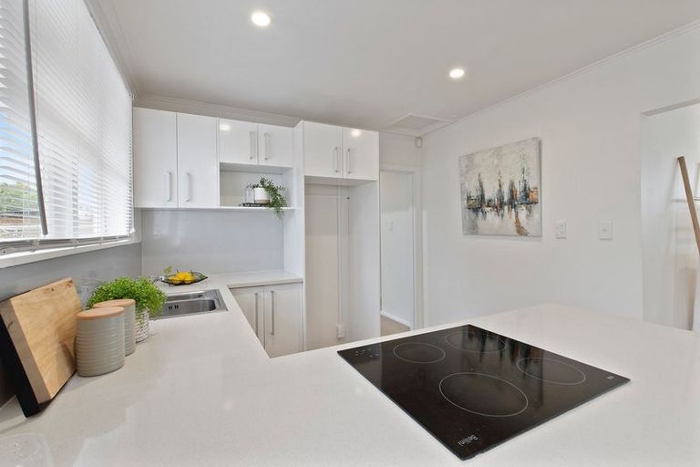 Photo of property in 18 Buller Crescent, Manurewa, Auckland, 2102