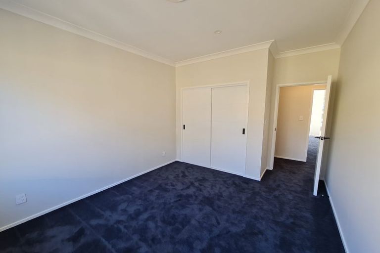 Photo of property in Queen Charlotte Drive, Aotea, Porirua, 5024