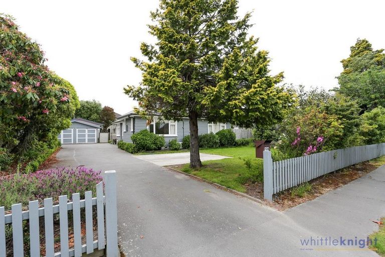 Photo of property in 124 Memorial Avenue, Burnside, Christchurch, 8053