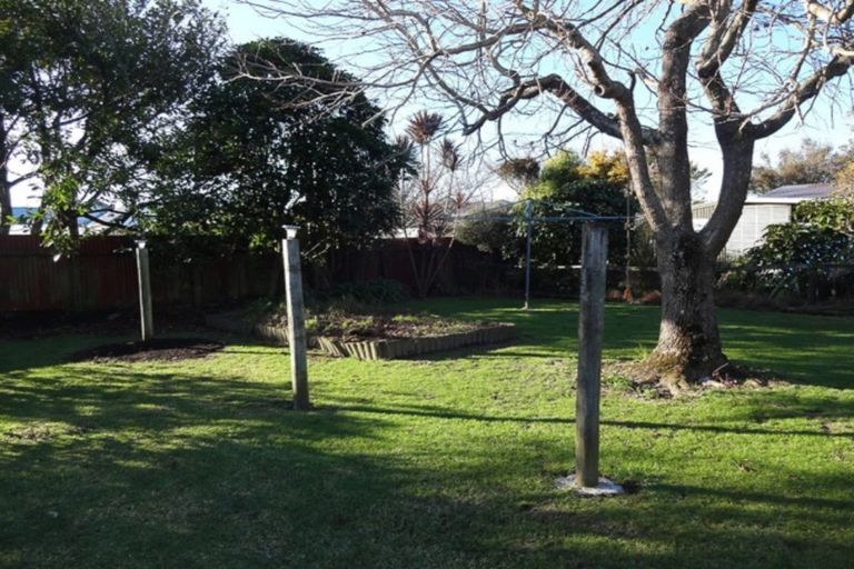 Photo of property in 81 Queen Street, Westport, 7825