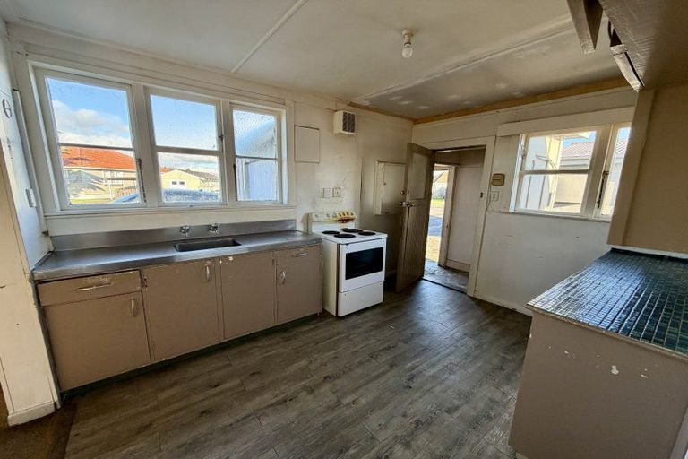 Photo of property in 12 Christian Street, Dannevirke, 4930