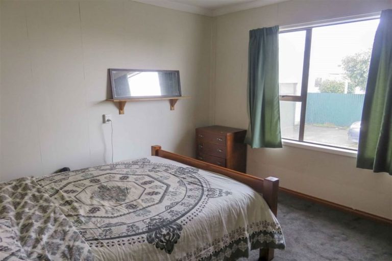 Photo of property in 12 Moa Street, Waikiwi, Invercargill, 9810