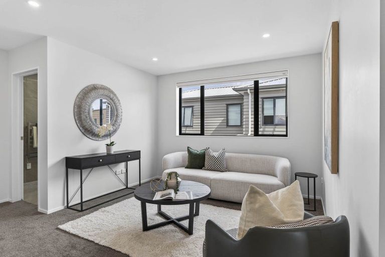 Photo of property in 40 Skua Road, Hobsonville, Auckland, 0616