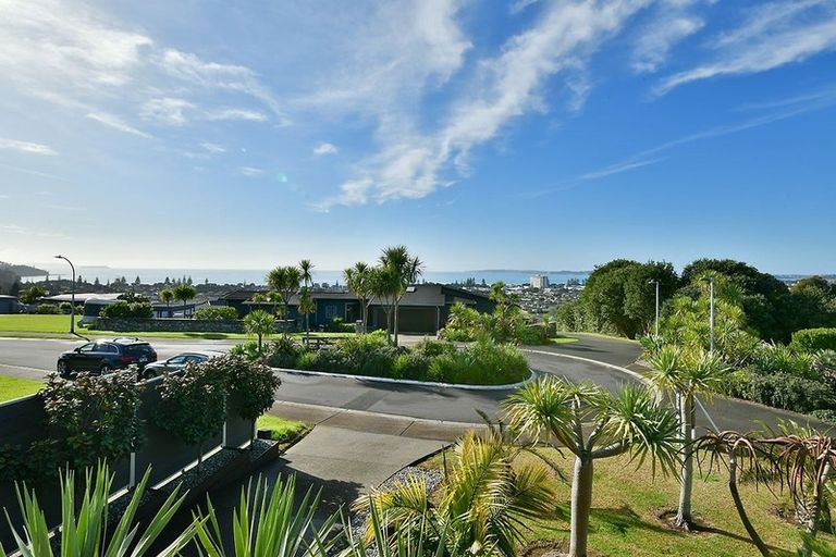 Photo of property in 30 Manhattan Rise, Orewa, 0931