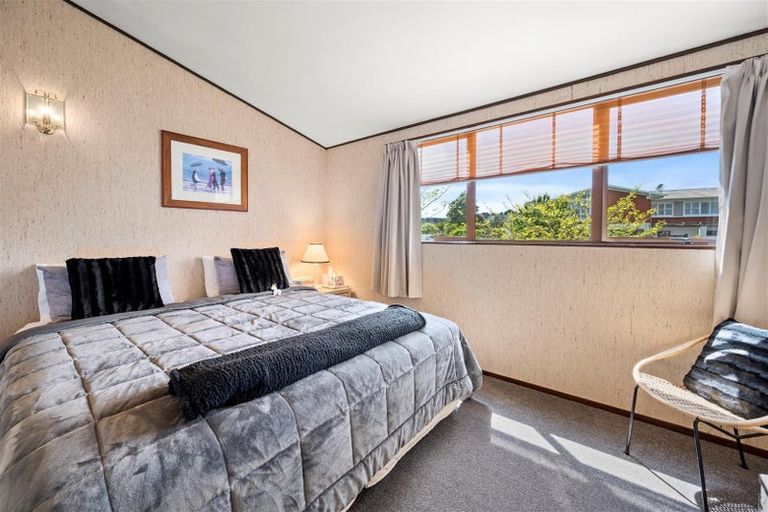 Photo of property in 2 Exeter Place, Tihiotonga, Rotorua, 3015