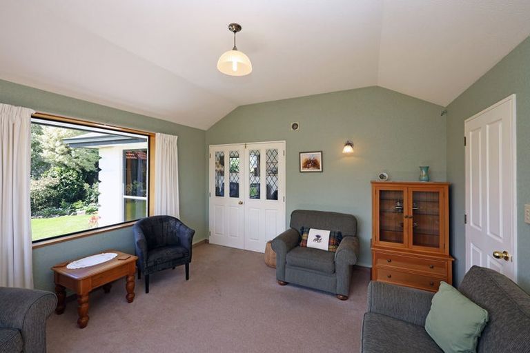 Photo of property in 8 Dove Place, Holmes Hill, Oamaru, 9401