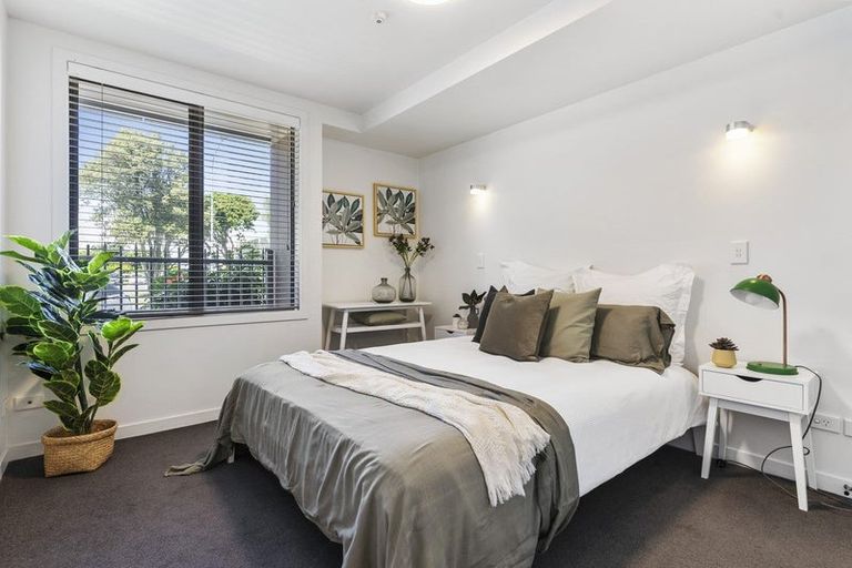 Photo of property in Anchorage Apartments, 104/36 Victoria Road, Mount Maunganui, 3116