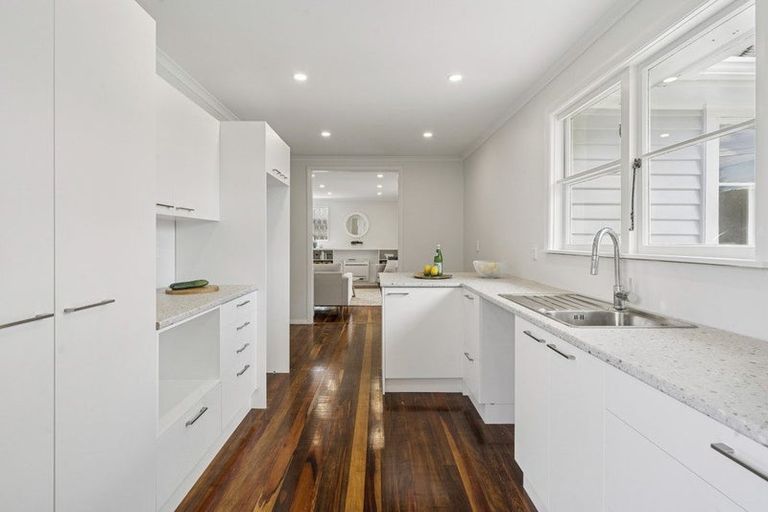 Photo of property in 31 Stephen Street, Trentham, Upper Hutt, 5018