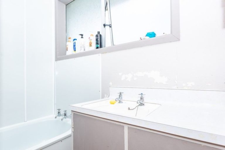 Photo of property in 58 Lawrence Street, Outer Kaiti, Gisborne, 4010