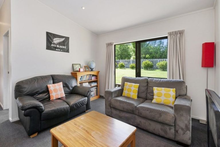 Photo of property in 110 Kinloch Road, Kinloch, Taupo, 3377