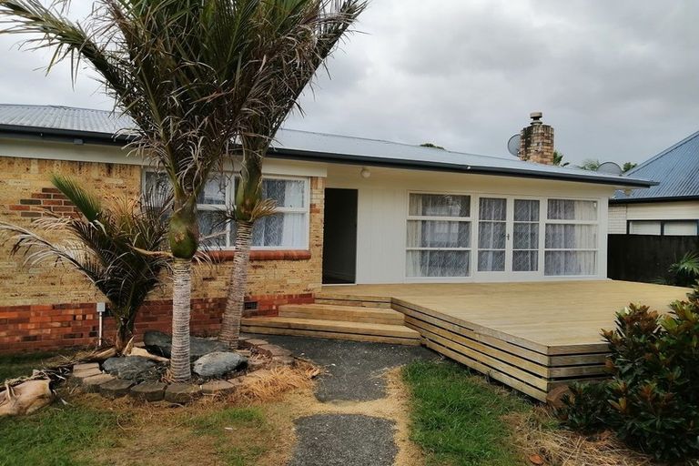 Photo of property in 13a Tiraumea Drive, Pakuranga, Auckland, 2010