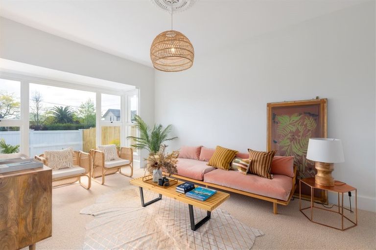 Photo of property in 244 Edgeware Road, Edgeware, Christchurch, 8013