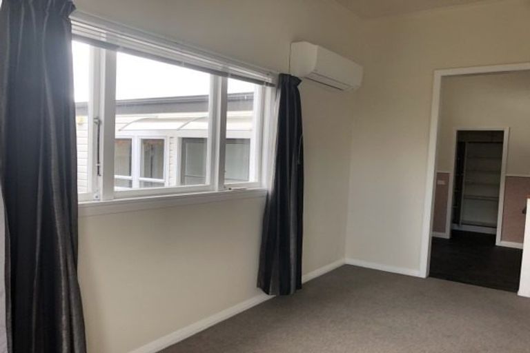 Photo of property in 129 Russell Street, Palmerston North, 4414