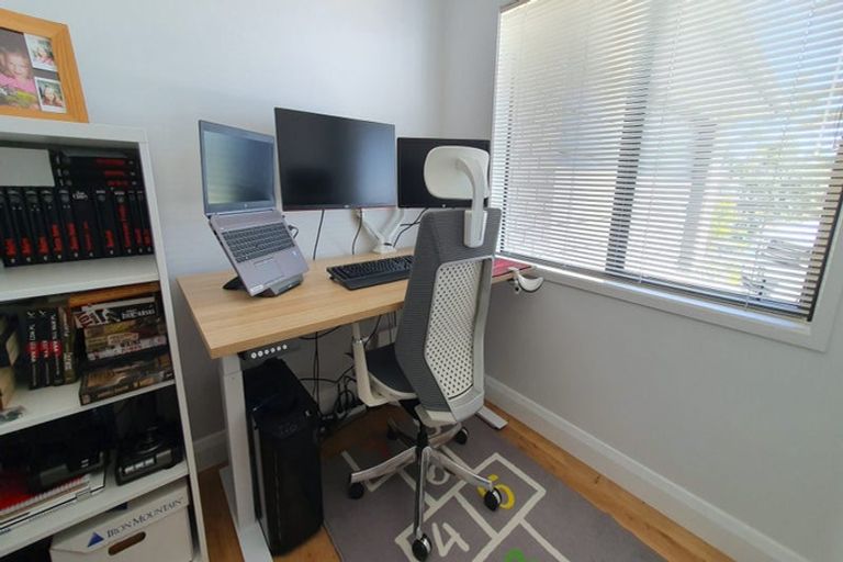 Photo of property in 12 Bloomfield Rise, Stanmore Bay, Whangaparaoa, 0932