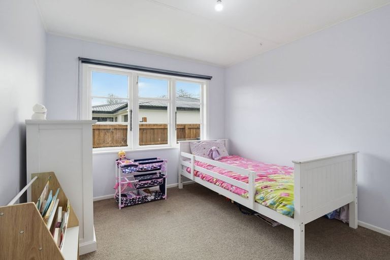 Photo of property in 28 Leeds Street, Milson, Palmerston North, 4414