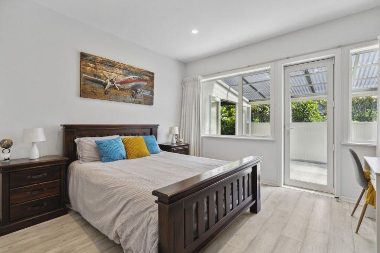 Photo of property in 85 Paremata Road, Paremata, Porirua, 5024