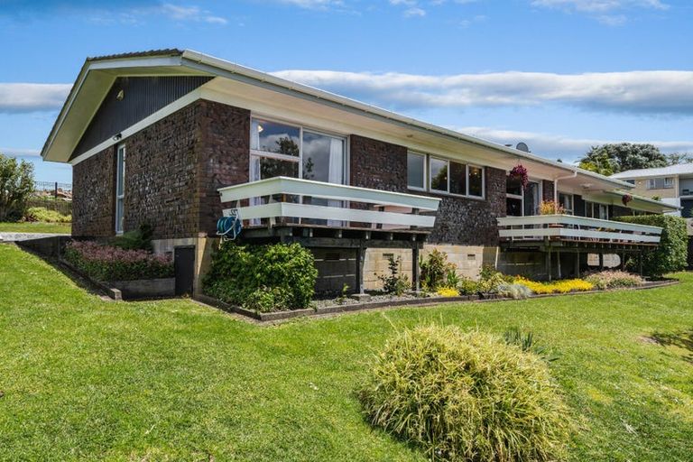 Photo of property in 42 Fisher Terrace, Te Kamo, Whangarei, 0112
