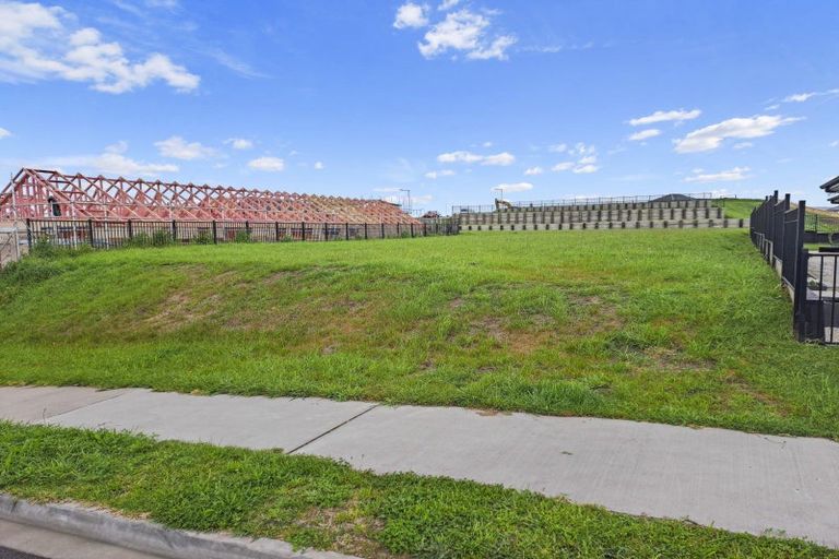 Photo of property in 32 Ridge Drive, Omokoroa, 3114