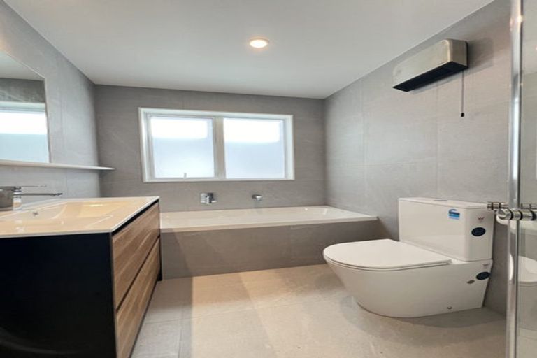 Photo of property in 319b East Coast Road, Mairangi Bay, Auckland, 0630