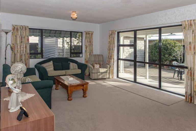 Photo of property in 2/64 Guppy Road, Greenmeadows, Napier, 4112