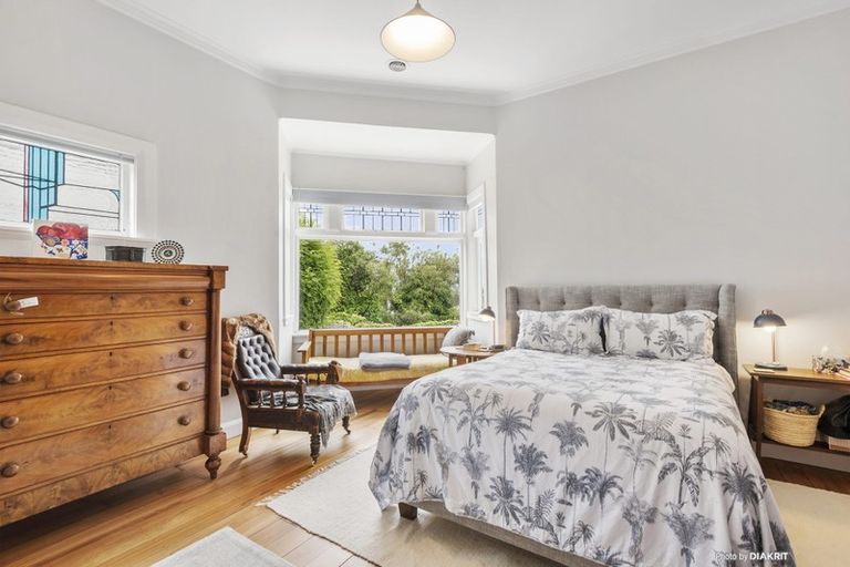 Photo of property in 35 Central Terrace, Kelburn, Wellington, 6012