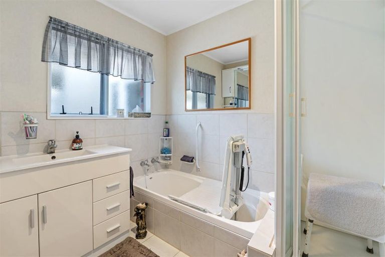 Photo of property in 10d Carnot Street, Glenholme, Rotorua, 3010