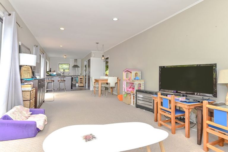 Photo of property in 38 Boylan Road, Titirangi, Auckland, 0604
