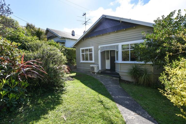 Photo of property in 16 Hart Street, Belleknowes, Dunedin, 9011