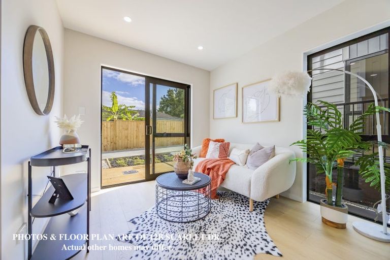 Photo of property in 12 Scarlet Drive, Ranui, Auckland, 0612