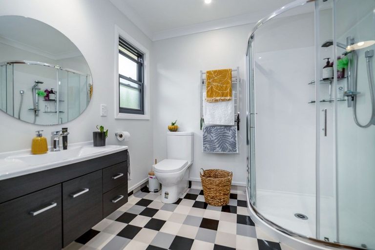 Photo of property in 2437 State Highway 2, Greytown, 5794