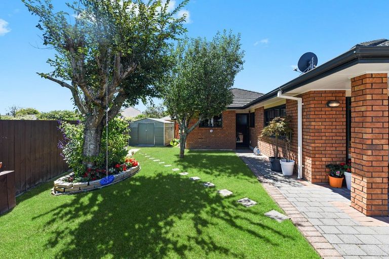 Photo of property in 3 Kenneth Place, Rototuna, Hamilton, 3210