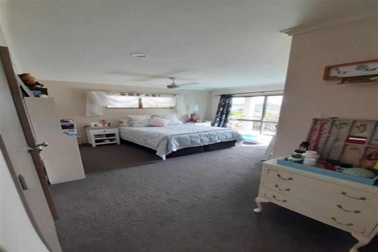 Photo of property in 49 Village Park Drive, Welcome Bay, Tauranga, 3112