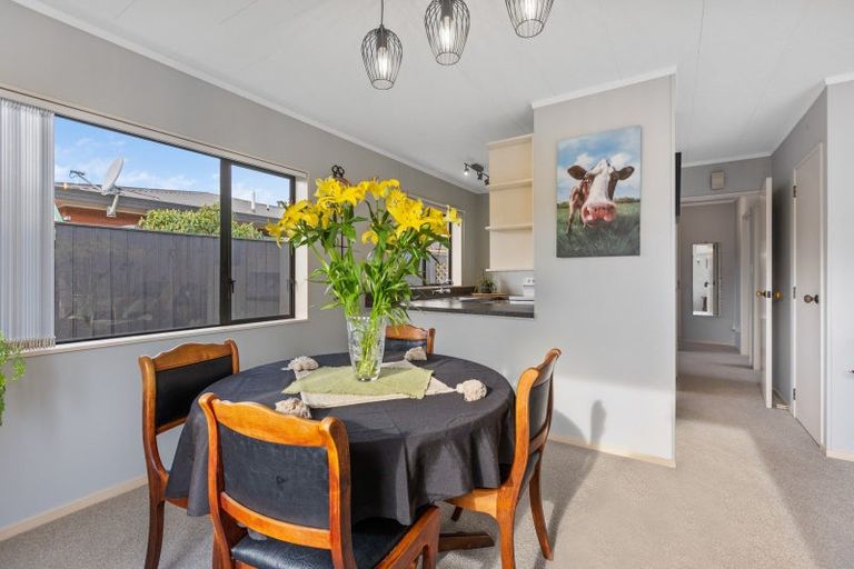 Photo of property in 273/1 Mangorei Road, Merrilands, New Plymouth, 4312