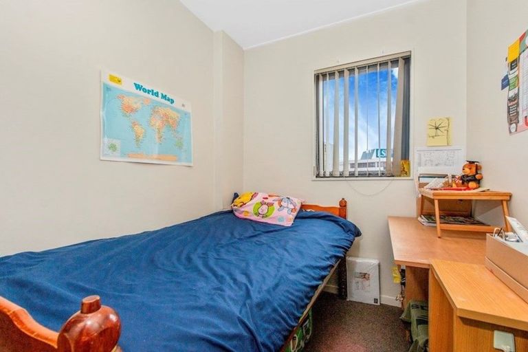 Photo of property in Heritage Tower Apartments, 517/22 Nelson Street, Auckland Central, Auckland, 1010