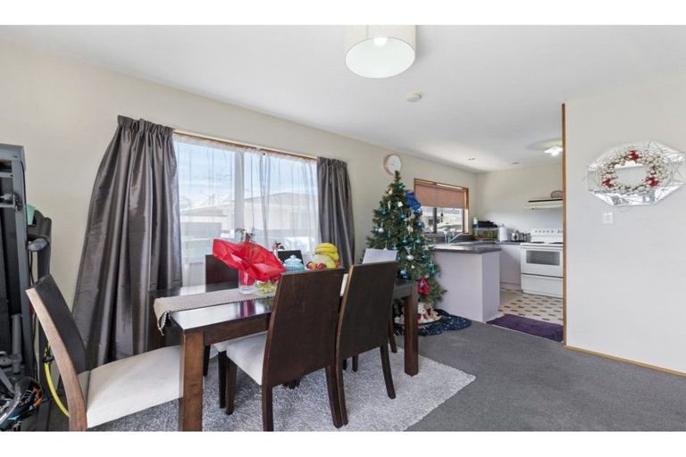 Photo of property in 2/517 Hereford Street, Linwood, Christchurch, 8011
