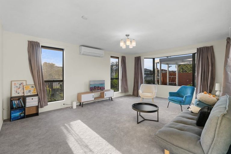 Photo of property in 2 Rubens Place, Burnside, Christchurch, 8053