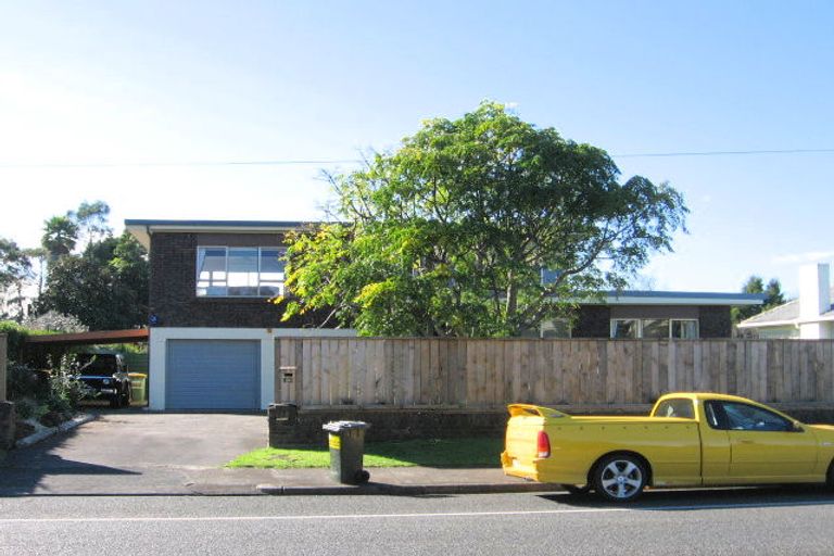 Photo of property in 100 Wallace Road, Papatoetoe, Auckland, 2025